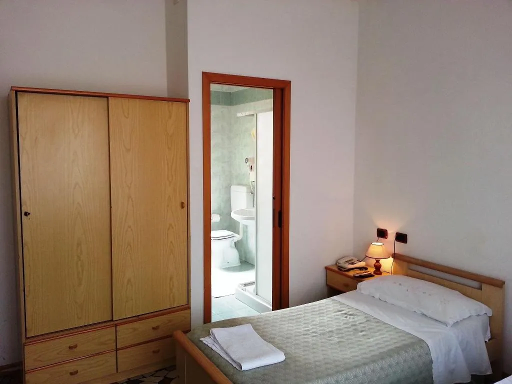 Room, Hotel Clodia, Venice