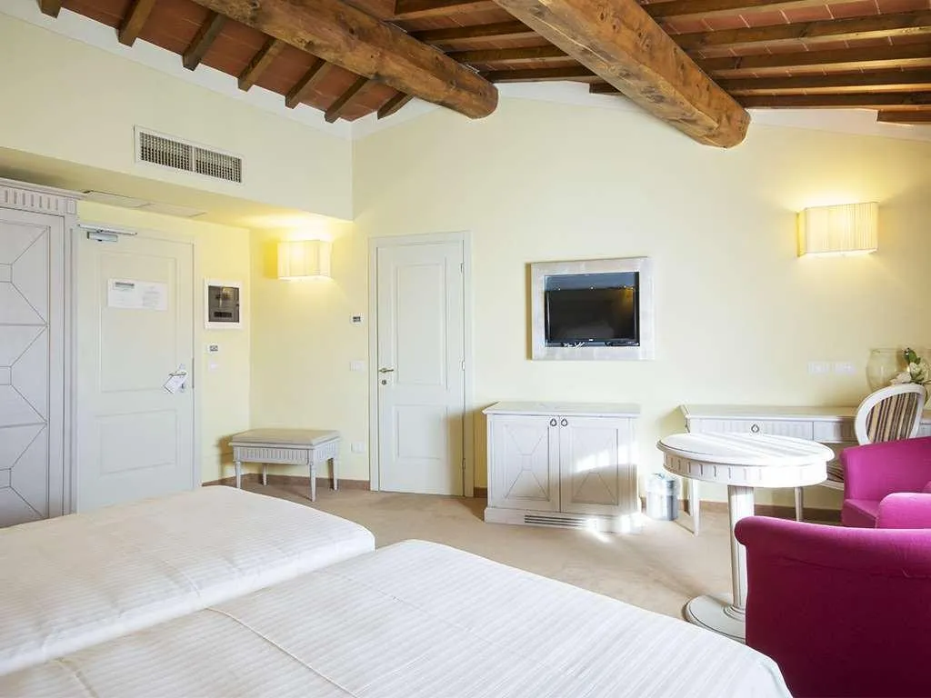 Room, LHP Certaldo Resort, Florence