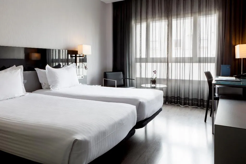 TWIN STANDARD Room, Porcel Torneo, Seville