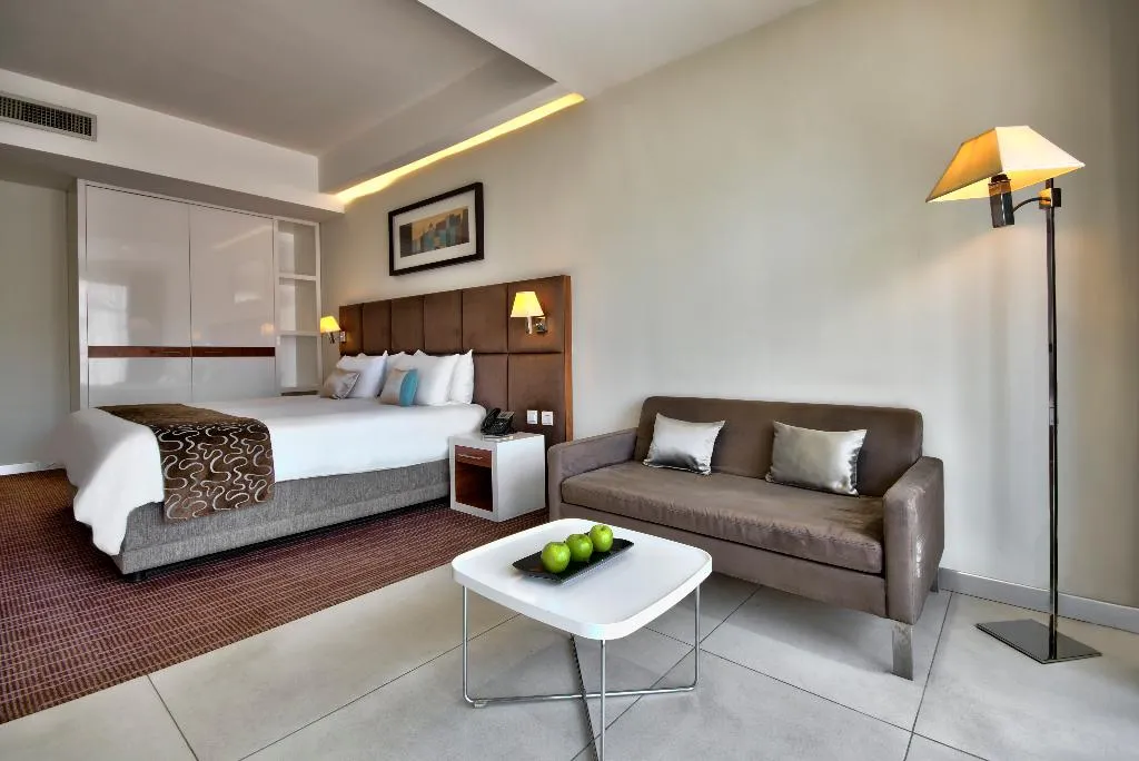 JUNIOR SUITE CAPACITY 1 Room, The George, Urban Boutique Hotel, Malta