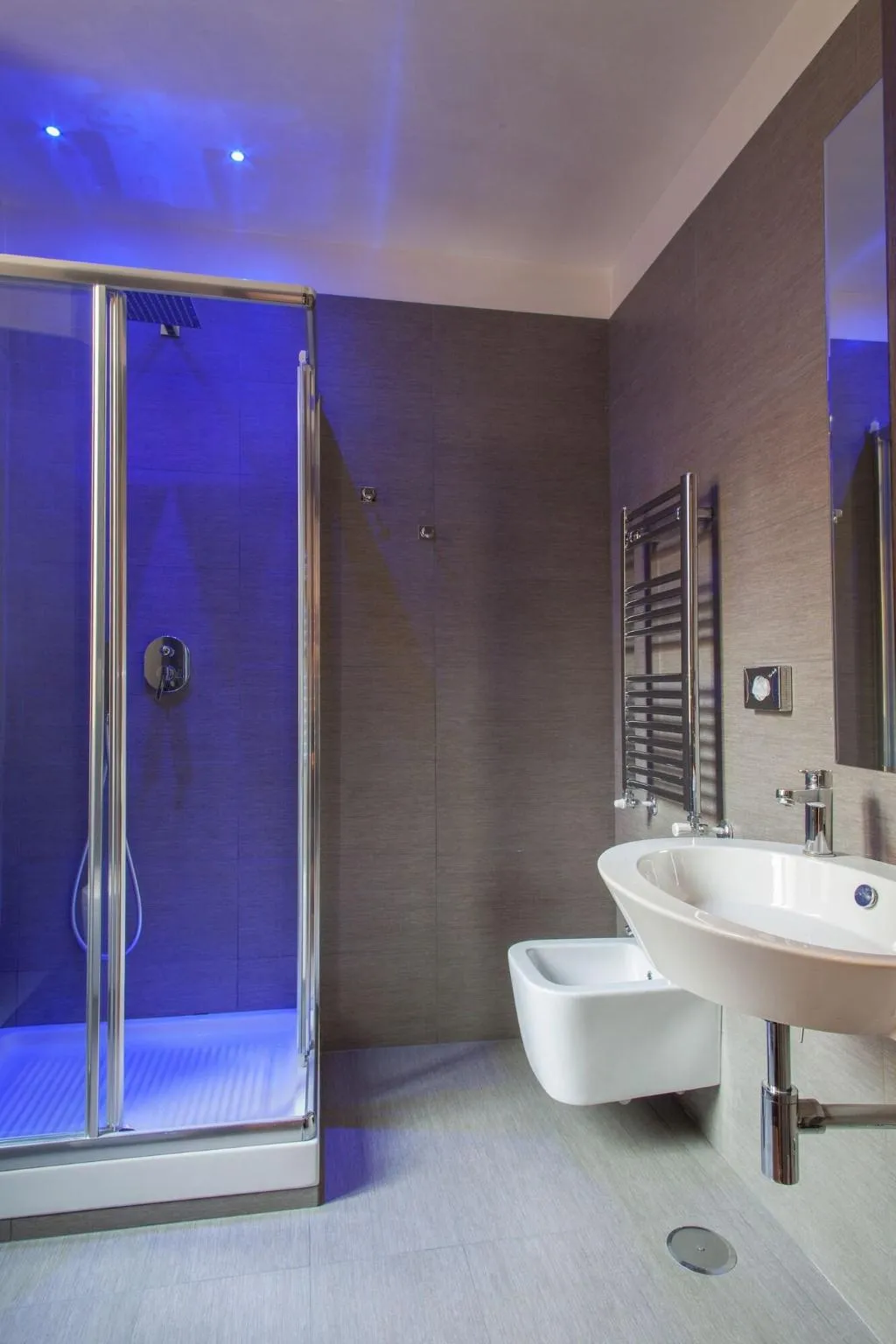 Room, Residenza Dorò, Rome
