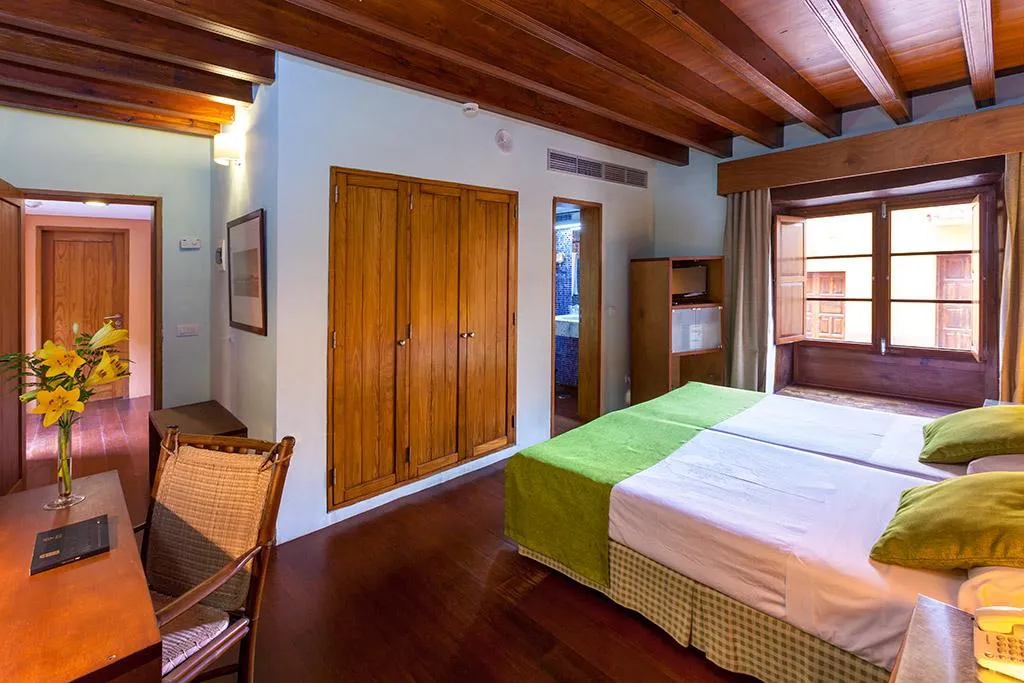 Double or Twin STANDARD Room, Hotel LIVVO La Quinta Roja, Tenerife