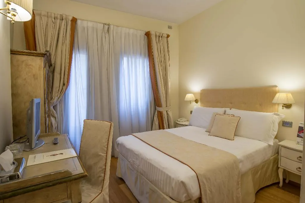 DOUBLE SINGLE USE STANDARD Room, Atlantic Palace, Florence