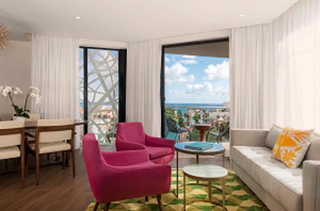 SUITE PARTIAL OCEAN VIEW KING BED Room, The Fives Downtown Hotel, Curio by Hilton, Playa Del Carmen
