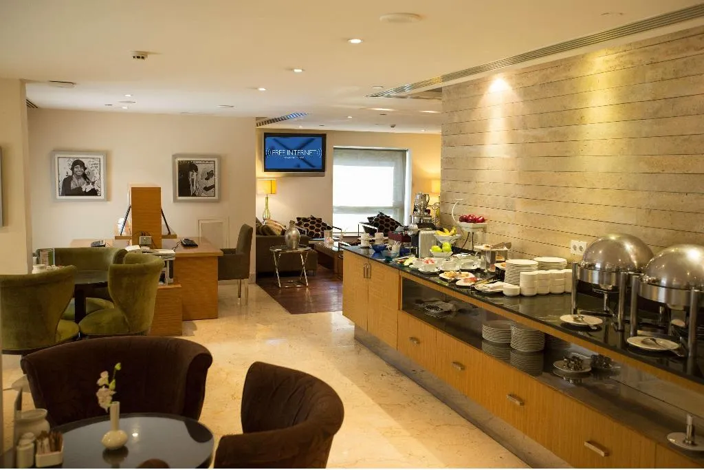 Bar, Radisson Blu Cairo Heliopolis, Cairo