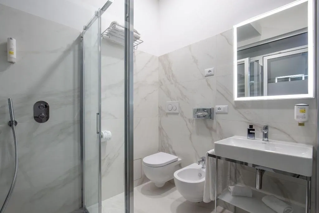 DOUBLE ECONOMY Room, Emona Aquaeductus, Naples