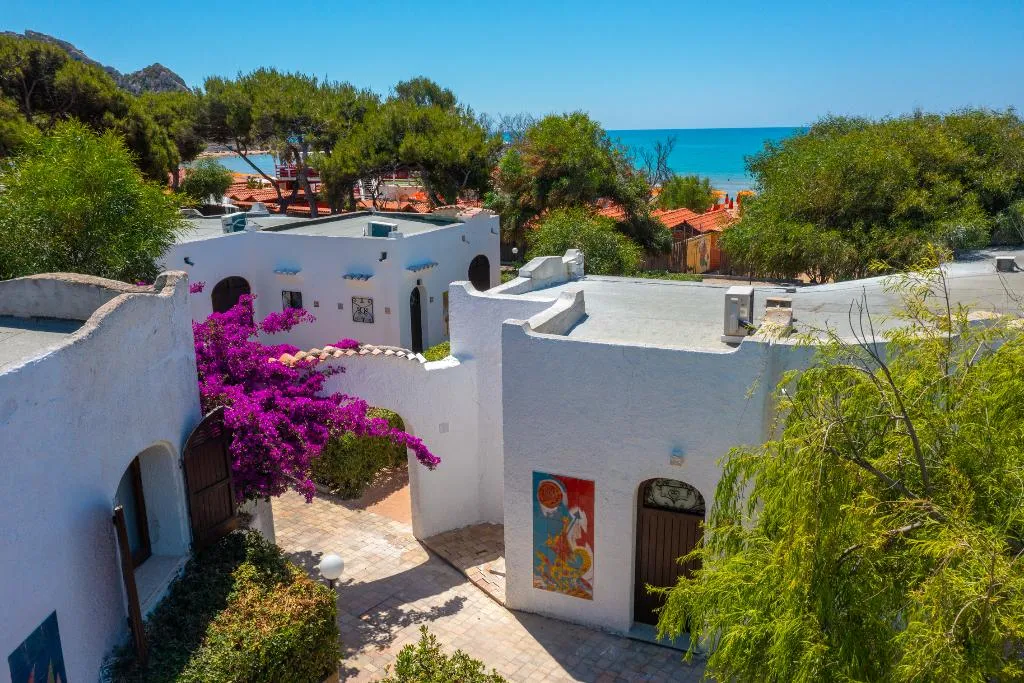 BUNGALOW WITH TERRACE Room, Baia D'Oro Hotel, Catania