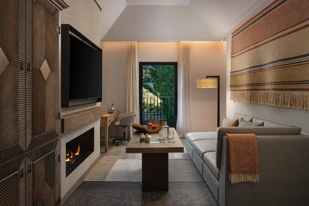 SUITE DELUXE Room, Six Senses Douro Valley, Porto