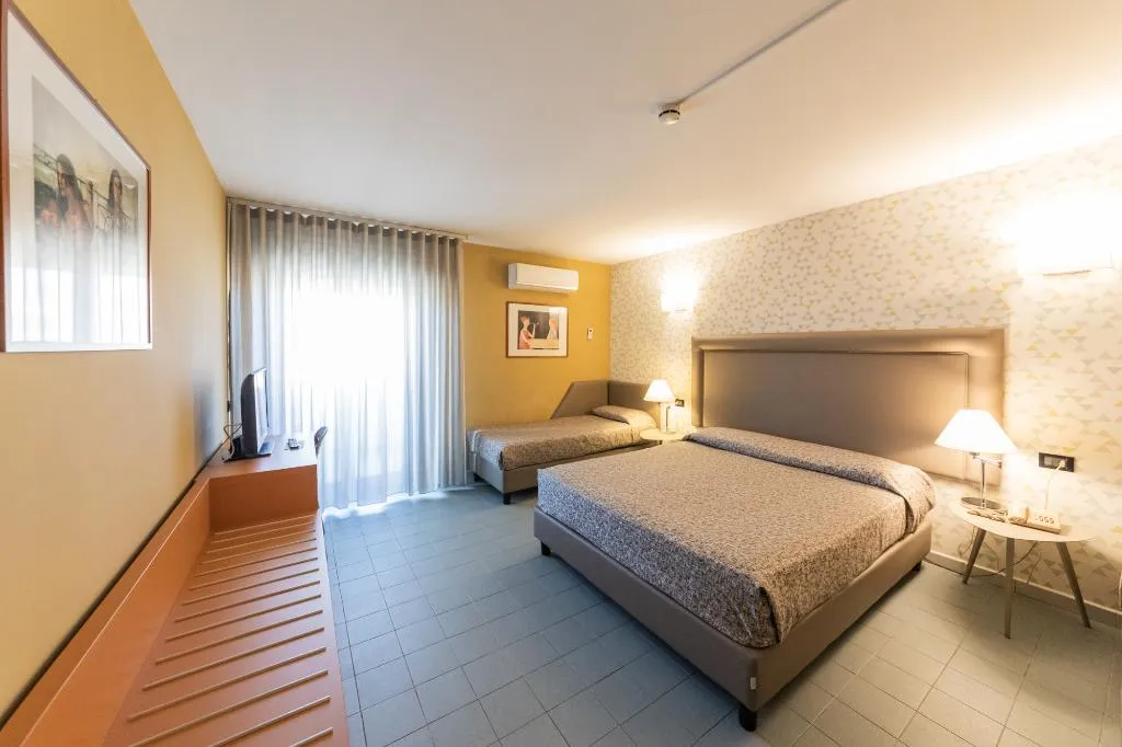 TRIPLE STANDARD Room, Athenaeum Palermo, Palermo