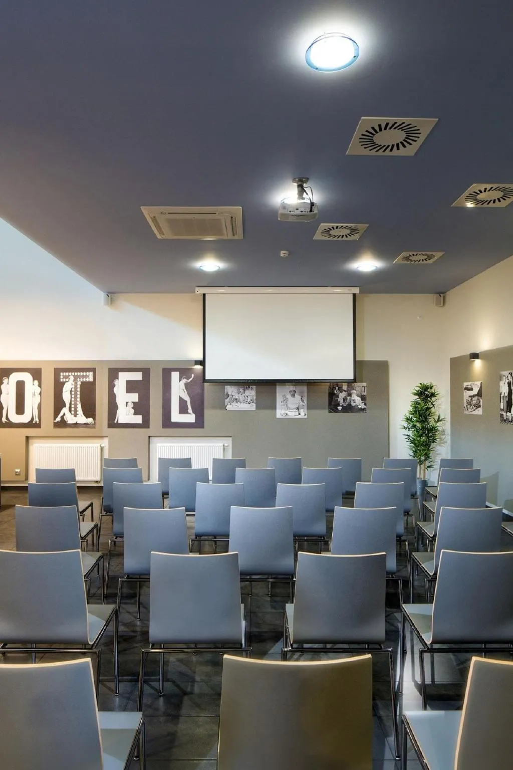 Conferences, Automobil Hotel, Krakow