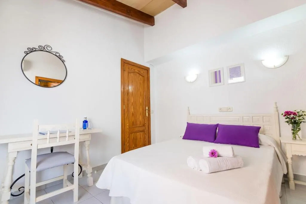 Room, Hotel Garau, Majorca