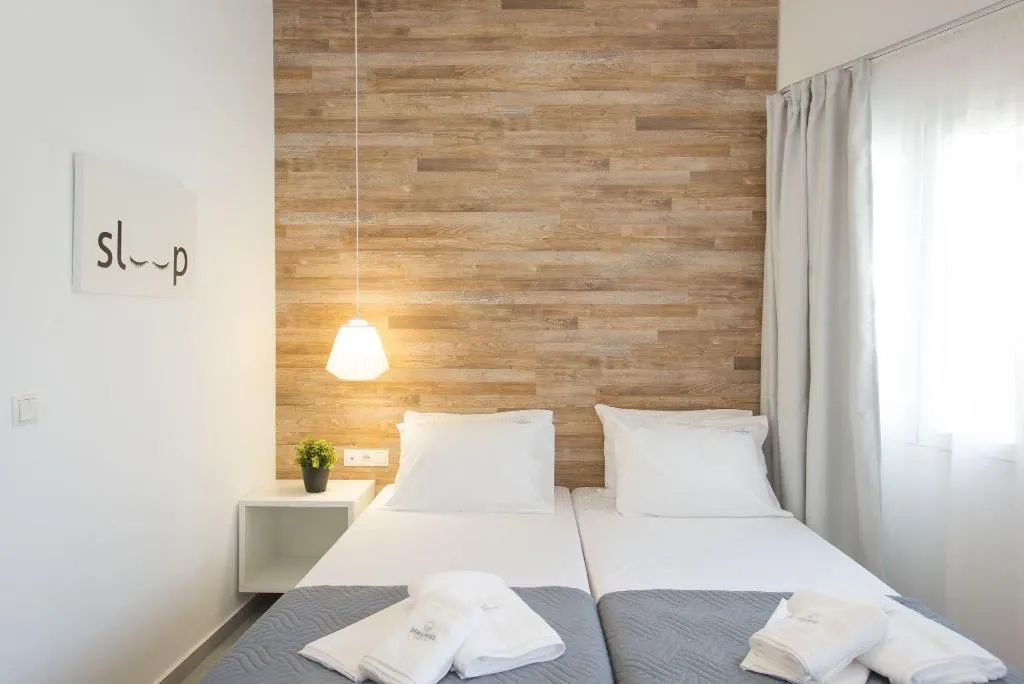 Room, Ria, Crete