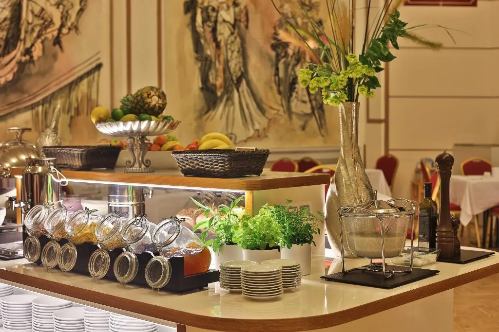 Restaurant, Ariston & Ariston Patio Hotel Prague, Prague
