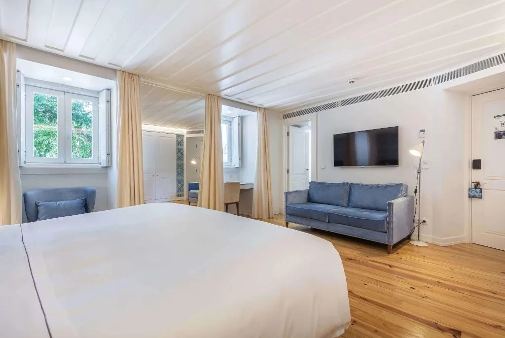 DOUBLE SUPERIOR WITH DOUBLE BED Room, Santiago De Alfama - Boutique Hotel, Lisbon