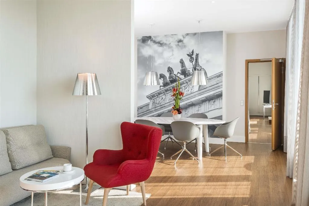 Room, NH Collection Berlin Mitte Friedrichstrasse, Berlin