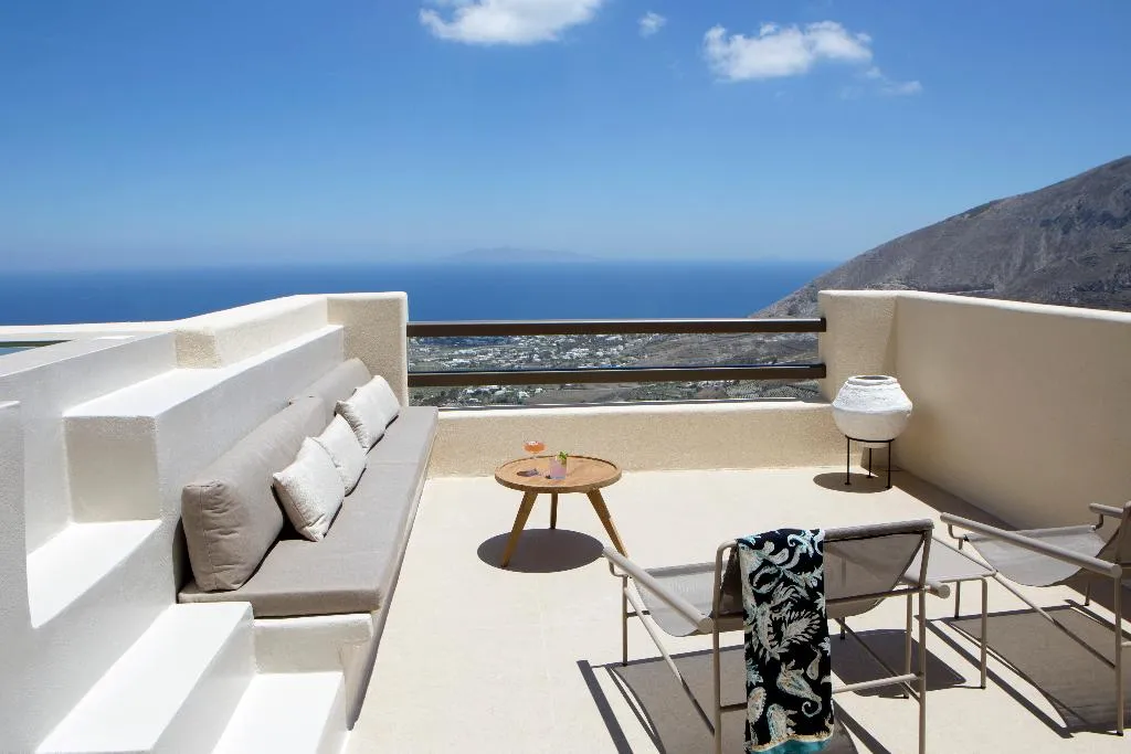 JUNIOR SUITE SEA VIEW WITH PRIVATE POOL Room, Elessa Hotel, Santorini