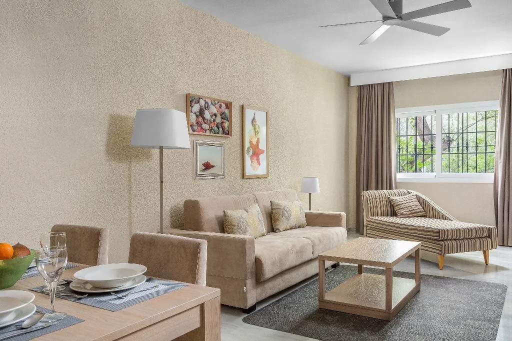 STUDIO CAPACITY 2 Room, Royal Oasis Club at Pueblo Quinta, Costa Del Sol