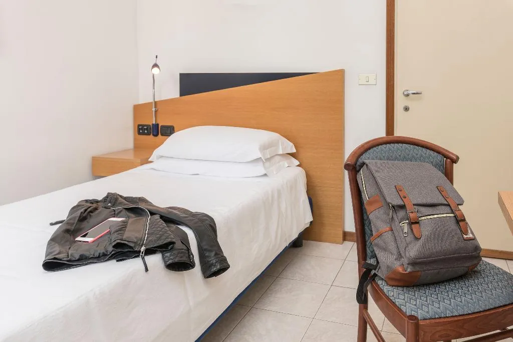 SINGLE STANDARD Room, Hotel San Pancrazio, Milan
