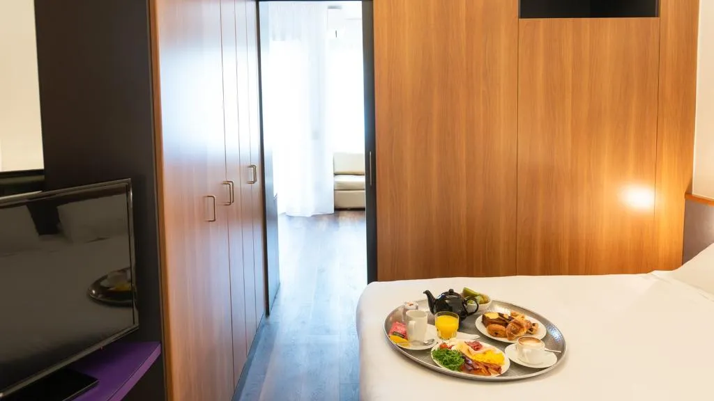 Double or Twin STANDARD Room, Hotel Ripa Roma, Rome
