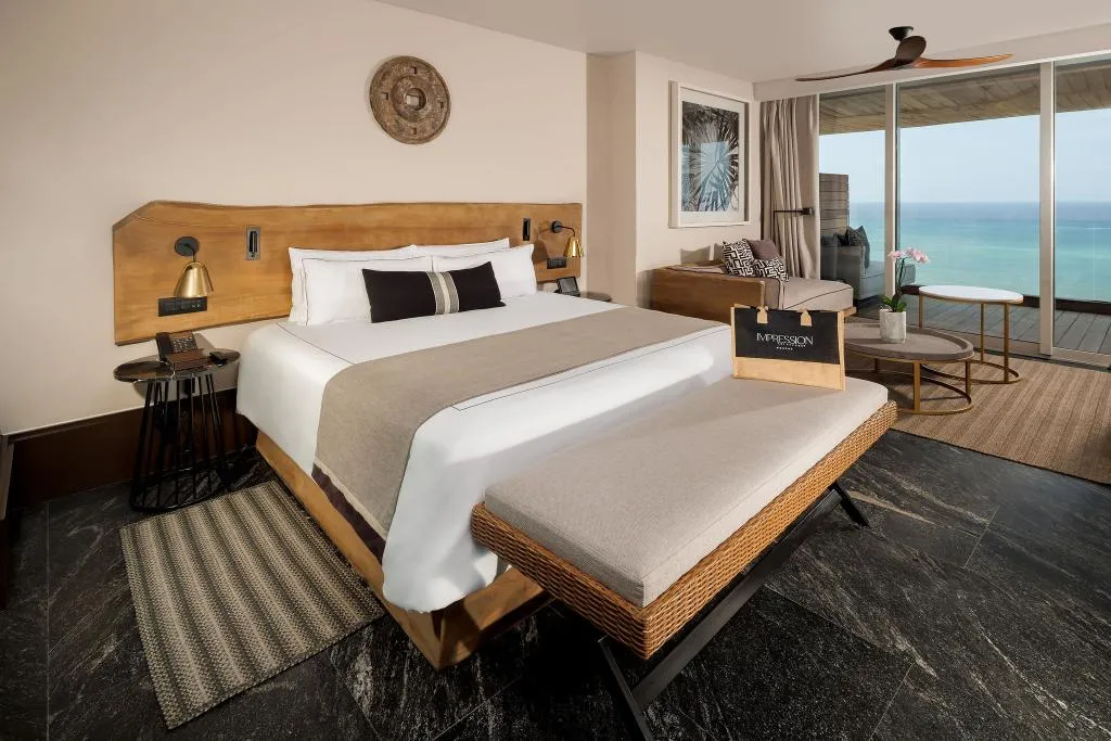 SUITE OCEAN FRONT KING BED Room, Impression Moxché by Secrets, Cancun Area