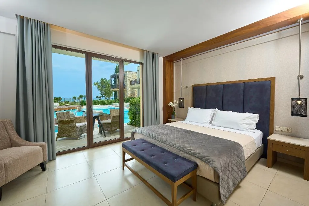 DOUBLE EXECUTIVE Room, Mediterranean Village Hotel & Spa, Thessaloniki