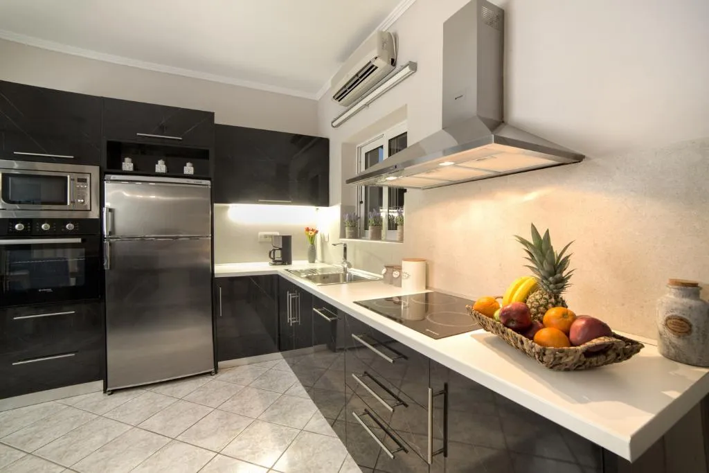 VILLA FOUR BEDROOMS WITH PRIVATE POOL Room, Bruma Residence, Zante