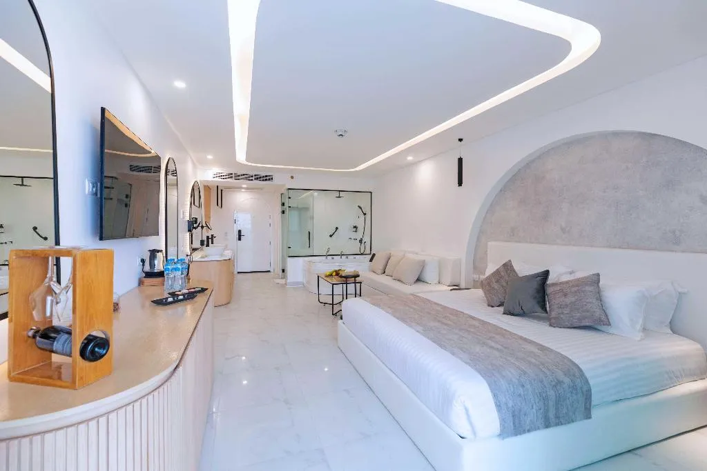 Room DELUXE WITH JACUZZI Room, White Hills Resort, Red Sea Riviera