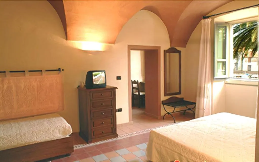 Room, Corte Fiorita, Alghero