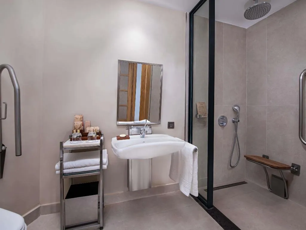 DOUBLE Accesible Deluxe  Room, Rixos Premium Tekirova L.O.L ThemePark Free Access, Antalya