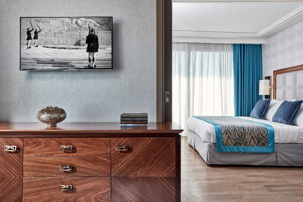 SUITE WITH VIEWS Room, Electra Metropolis, Athens
