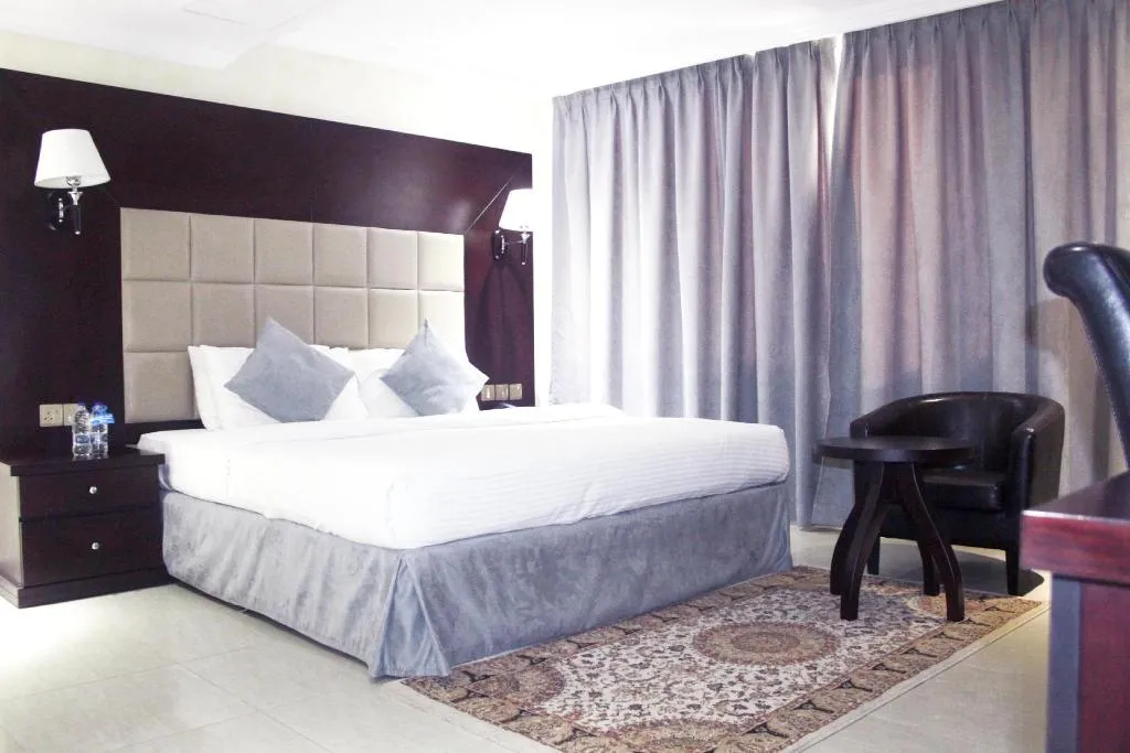 Room, Royal Falcon Hotel, Dubai