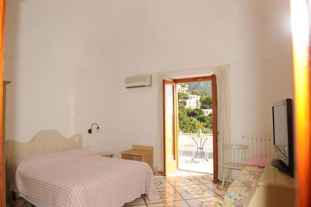 Room, Hotel Dimora Fornillo, Naples