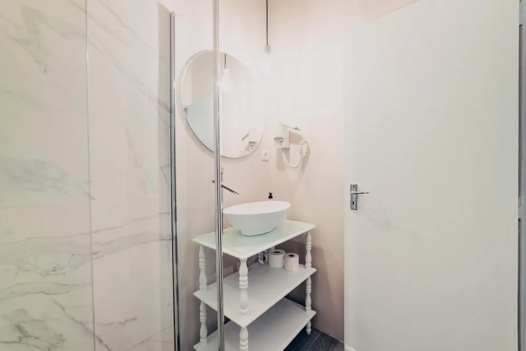 STUDIO SUPERIOR Room, ASPA Studios - Urban Conscious Living, Madeira