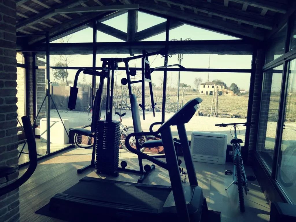 Sports and Entertainment, Do Ciacole In Relais, Venice