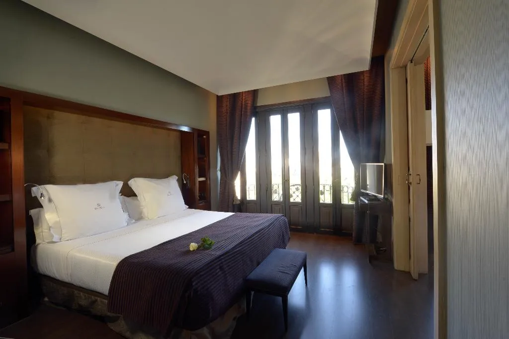 SUITE STANDARD Room, Casa Fuster, Barcelona