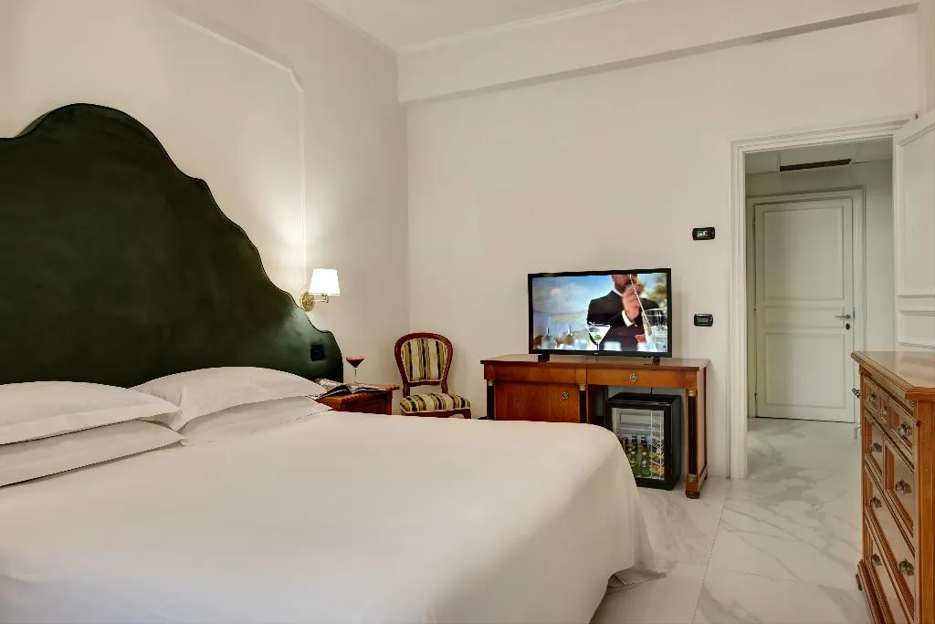 Double or Twin COMFORT Room, Majestic Palace, Naples