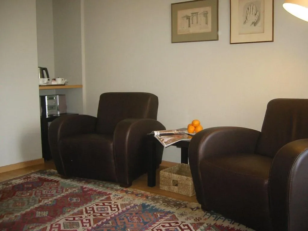 Room, The Athens Gate, Athens