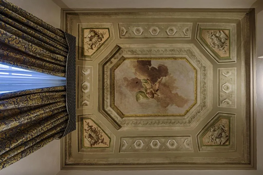 Lobby, Palazzo Guicciardini, Florence