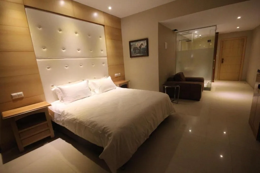 Room, Hotel Menoir Dorsett, Madrid