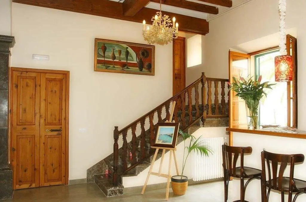 Lobby, Can Abril, Majorca