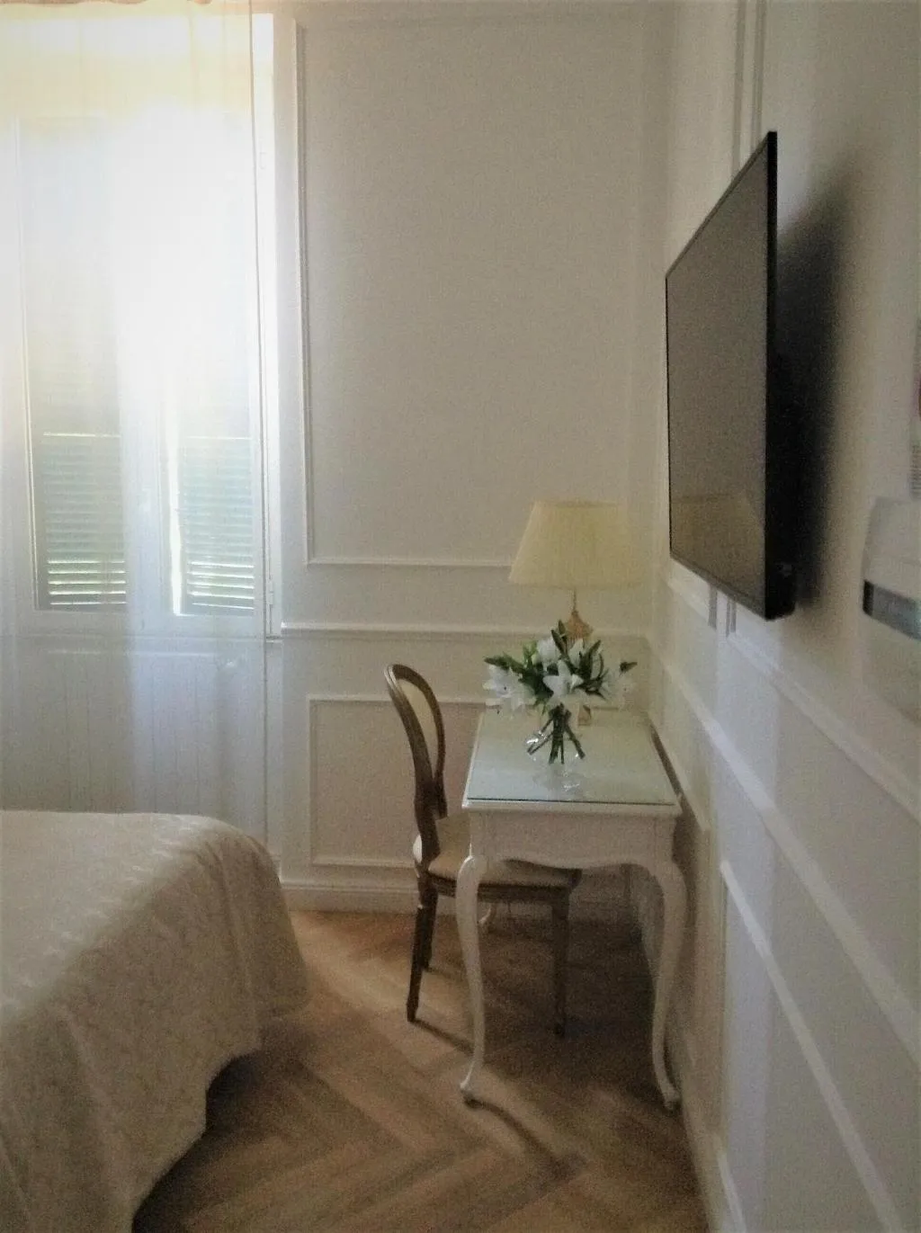 Room, King Plaza, Naples