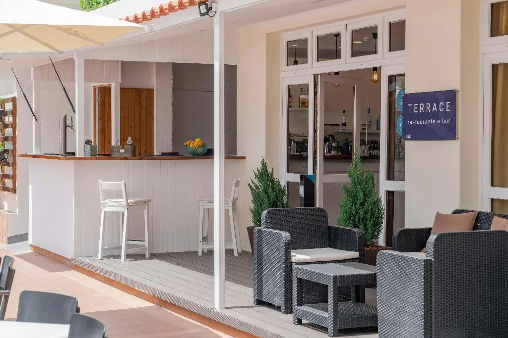 Bar, Mimosa Studio Hotel, Madeira