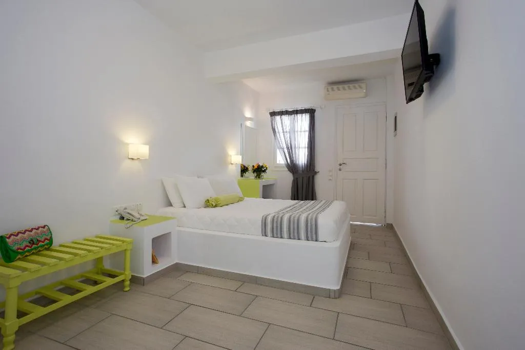 Double or Twin STANDARD Room, Alexandra, Santorini