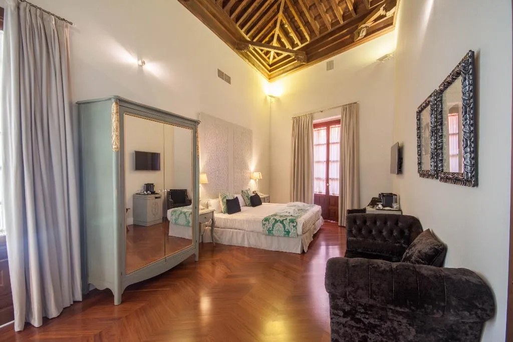 JUNIOR SUITE STANDARD Room, Palacio Pinello, Seville