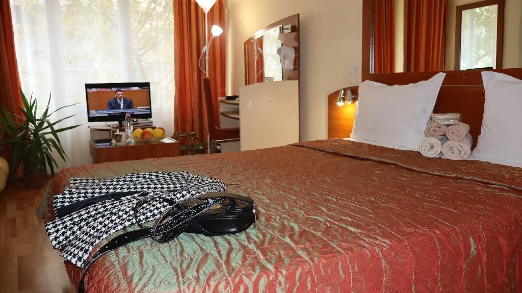 FAMILY ROOM STANDARD Room, Palitra, Varna