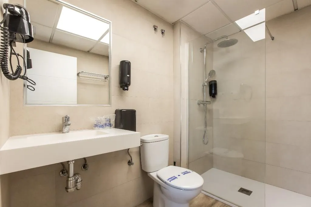 Double or Twin STANDARD Room, Zen airport, Costa Del Sol