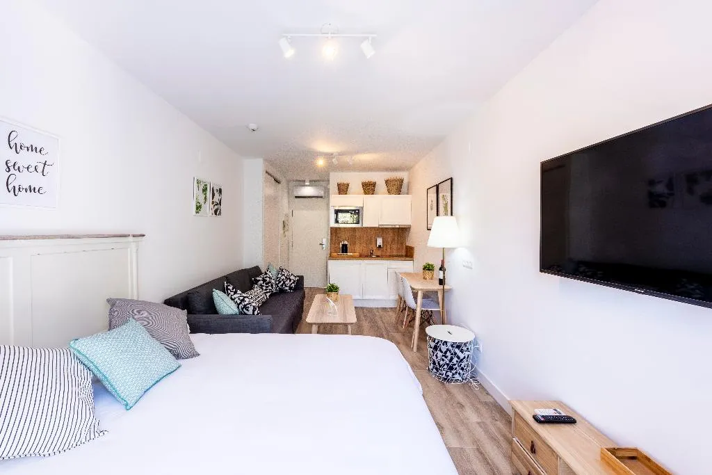 STUDIO CAPACITY 3 Room, Apartamentos Toboso Plaza, Costa Del Sol