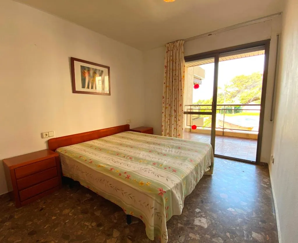 Room, Llenguadets, Costa Dorada