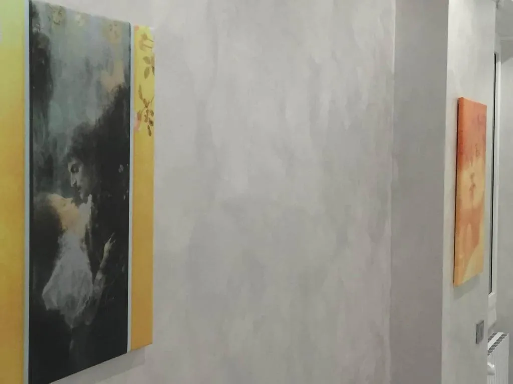 Lobby, Picaflor, Milan