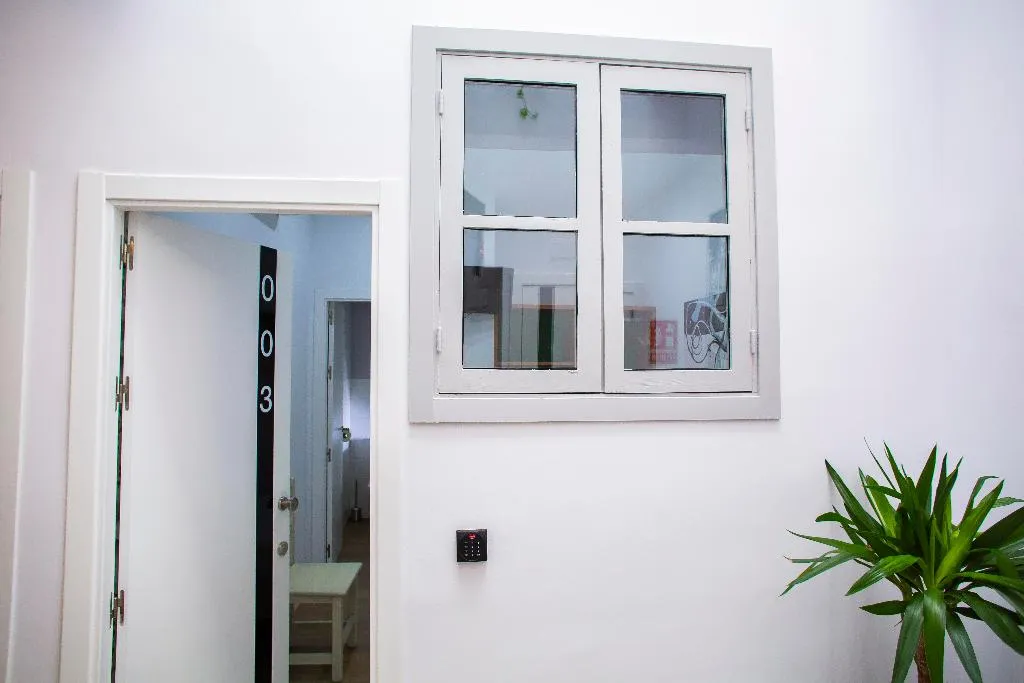 SINGLE DELUXE ONE BEDROOM Room, Hostal San Francisco, Seville